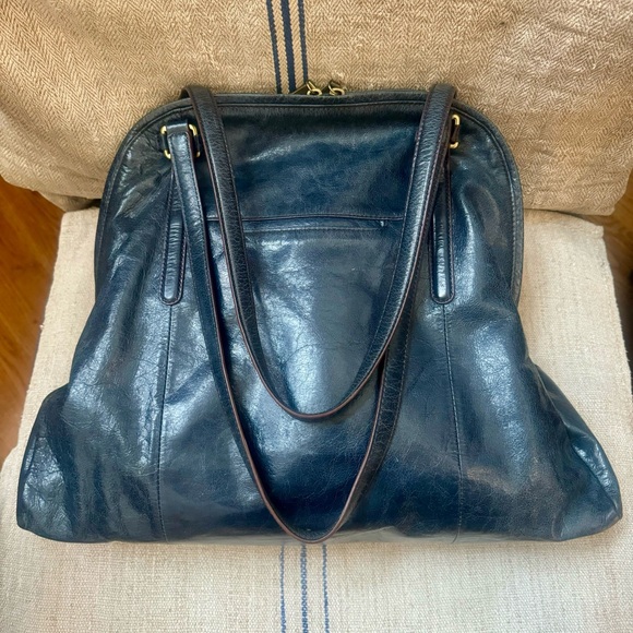 HOBO Delaney Shoulder Bag - Picture 8 of 16